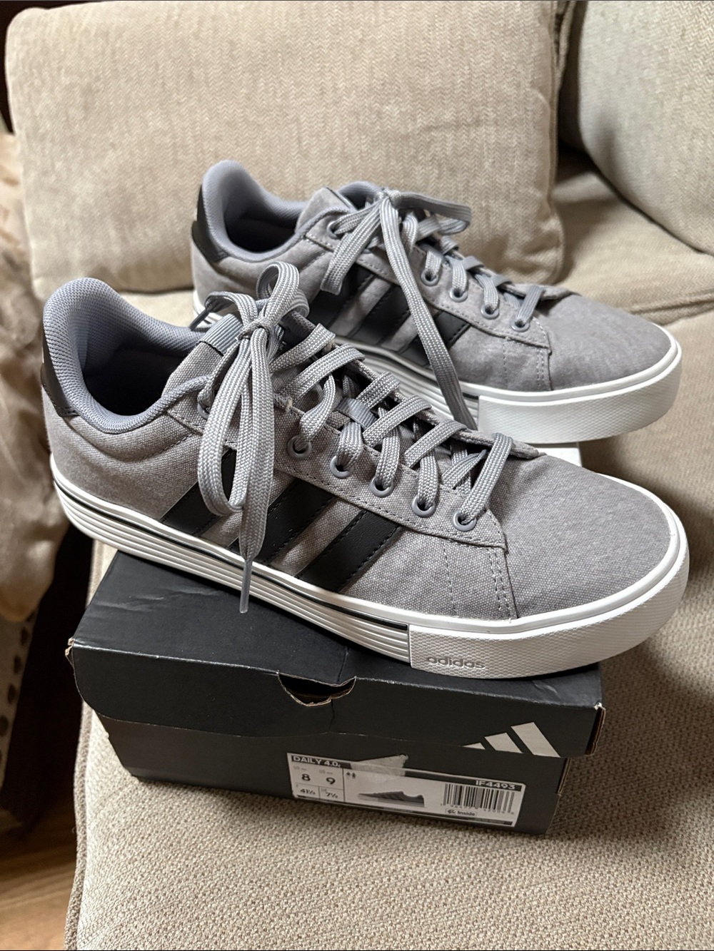 adidas Men’s Gray Low-Top Sneakers with Black Stripes. Worn once